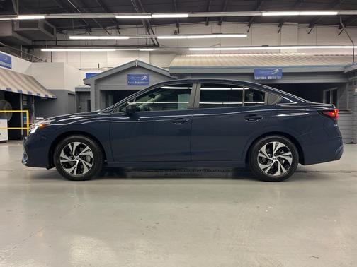 2025 Subaru Legacy 