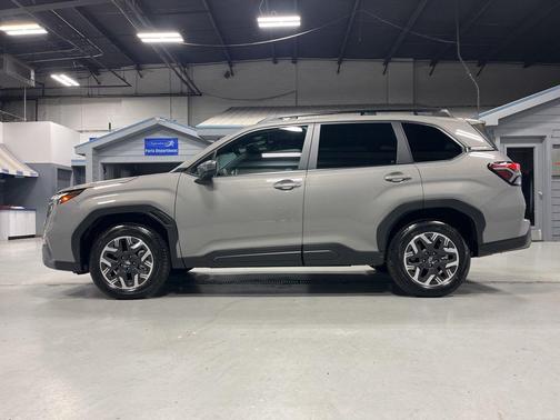 Riverrock Green 2026 Subaru Forester Premium