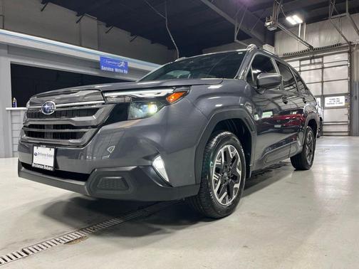 Magnetite Gray Metallic 2026 Subaru Forester Premium