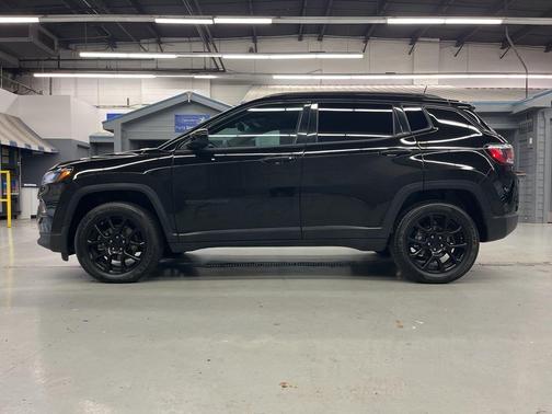 2022 Jeep Compass Altitude