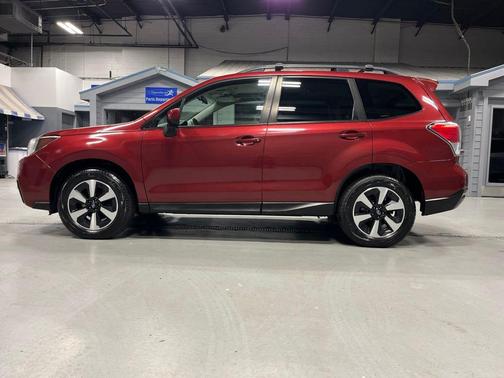 Venetian Red Pearl 2017 Subaru Forester 2.5i Premium