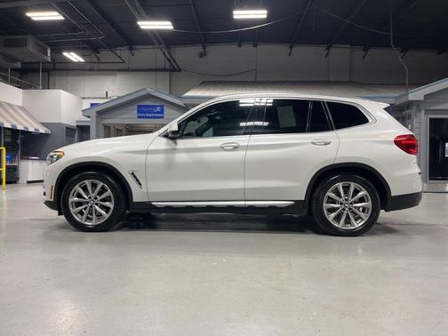 Mineral White Metallic 2018 BMW X3 xDrive30i