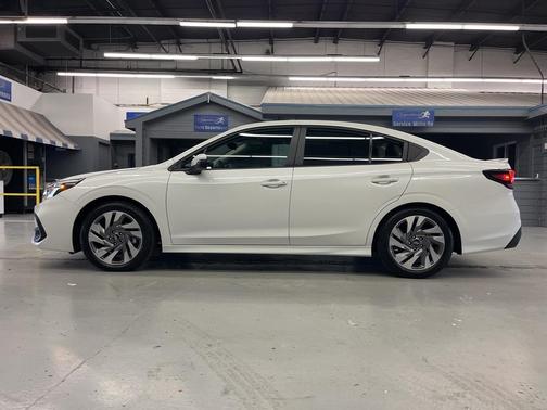 2025 Subaru Legacy 