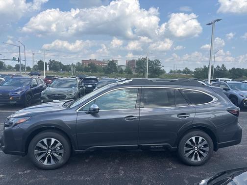 2025 Subaru Outback Touring