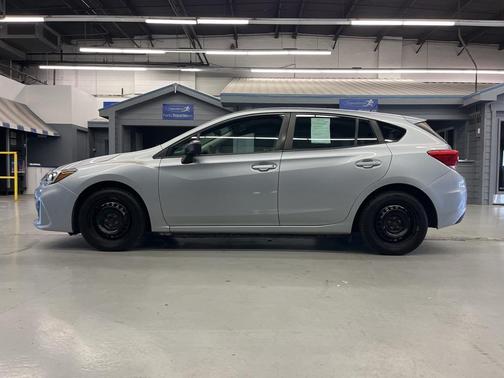 2019 Subaru Impreza 2.0i