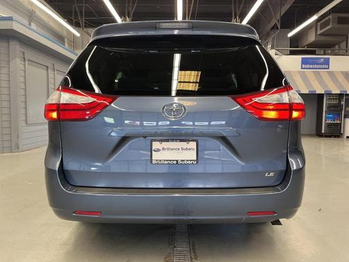 2016 Toyota Sienna L