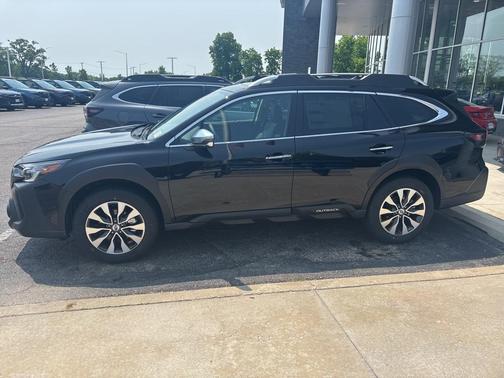 2025 Subaru Outback Touring XT