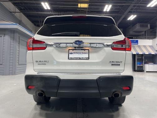 Crystal White Pearl 2021 Subaru Ascent Touring 7-Passenger