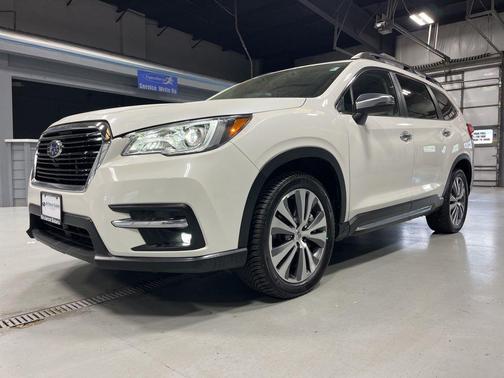 Crystal White Pearl 2021 Subaru Ascent Touring 7-Passenger