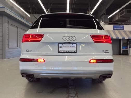 2017 Audi Q7 3.0T Premium Plus