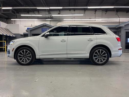 2017 Audi Q7 3.0T Premium Plus