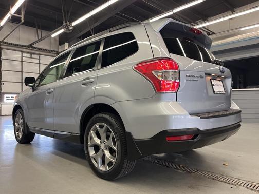 2016 Subaru Forester 2.5i Touring