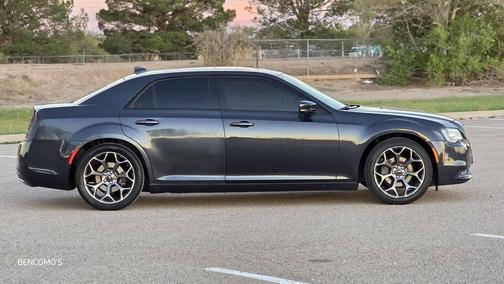 2018 Chrysler 300 S