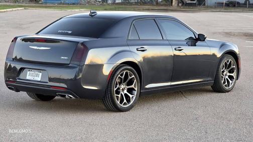 2018 Chrysler 300 S