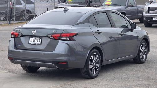 Gun Metallic 2021 Nissan Versa 1.6 SV