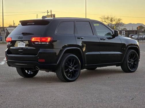 2021 Jeep Grand Cherokee Laredo