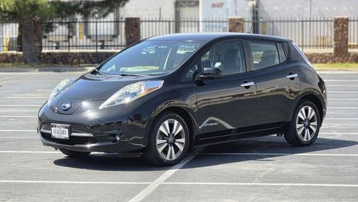 Super Black 2016 Nissan Leaf SL