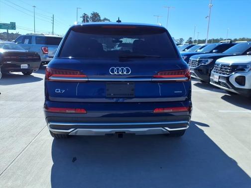 2021 Audi Q7 55 Prestige