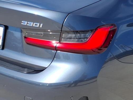 2020 BMW 330 i