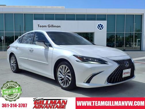 2022 Lexus ES 300h Ultra Luxury