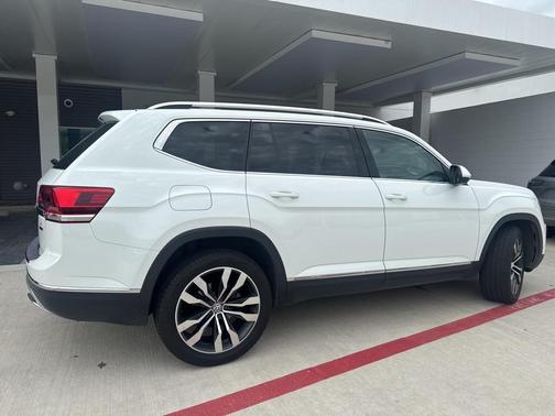 2019 Volkswagen Atlas 3.6L SEL Premium