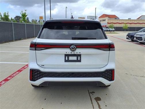 Opal White Pearl 2026 Volkswagen Tiguan 2.0T SE R-Line Black