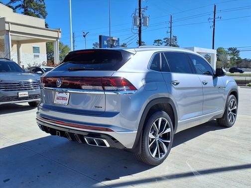 Silver Mist Metallic 2026 Volkswagen Atlas Cross Sport 2.0T SEL Premium R-Line