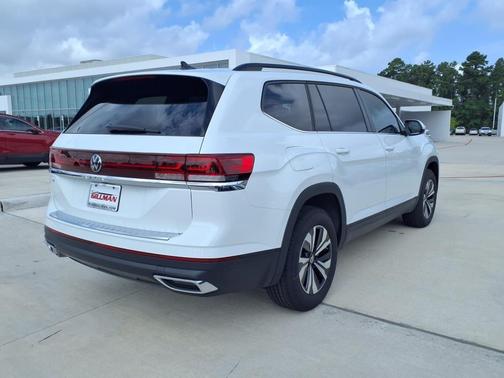 2025 Volkswagen Atlas 2.0T SE