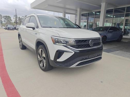 2024 Volkswagen Taos 1.5T SE