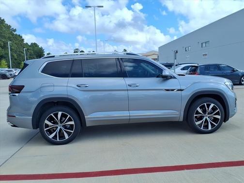 Silver Mist Metallic 2026 Volkswagen Atlas 2.0T SEL Premium R-Line