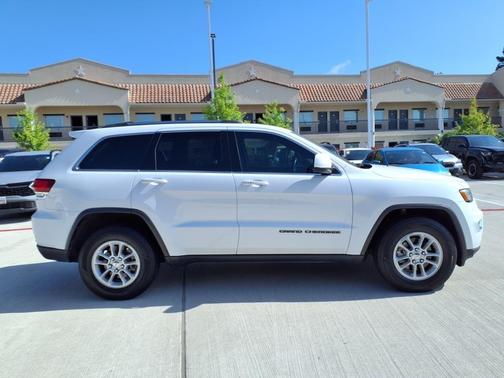 2020 Jeep Grand Cherokee Laredo E