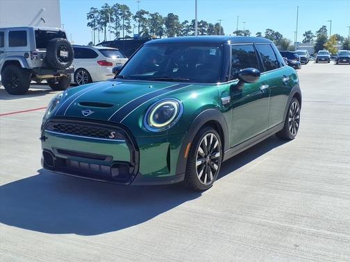 2023 MINI Hardtop Cooper