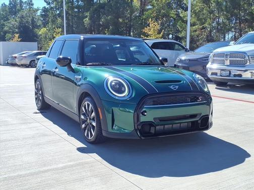 2023 MINI Hardtop Cooper