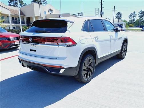 2025 Volkswagen Atlas Cross Sport 2.0T SE w/Technology