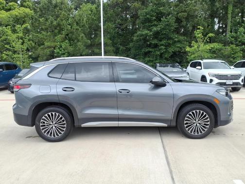 Platinum Gray Metallic 2025 Volkswagen Tiguan 2.0T S