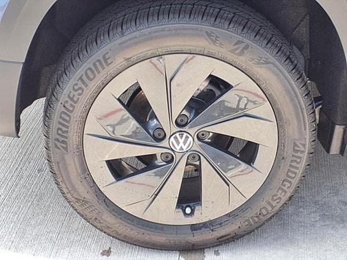 2025 Volkswagen Taos 1.5T S