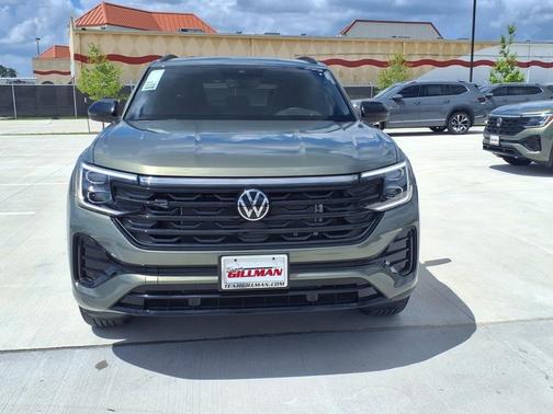 2025 Volkswagen Atlas Cross Sport 2.0T SEL R-Line Black