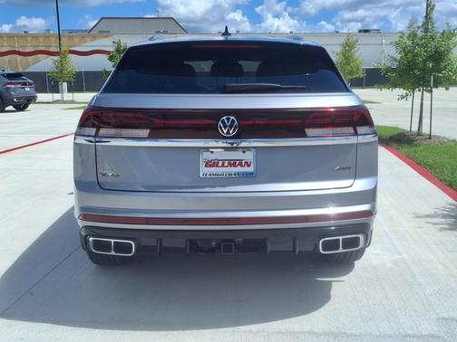 2025 Volkswagen Atlas Cross Sport 2.0T SEL Premium R-Line