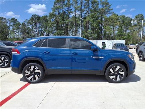 2025 Volkswagen Atlas Cross Sport 2.0T SE w/Technology