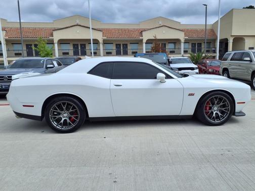 2015 Dodge Challenger SRT 392