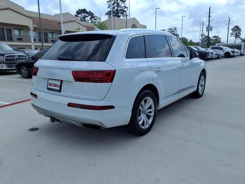 2019 Audi Q7 55 Premium Plus