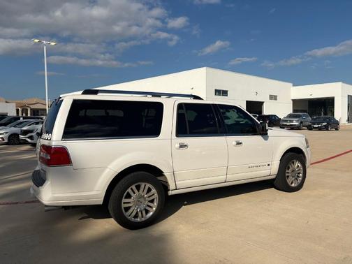 White Platinum Tri-Coat Metallic 2012 Lincoln Navigator L