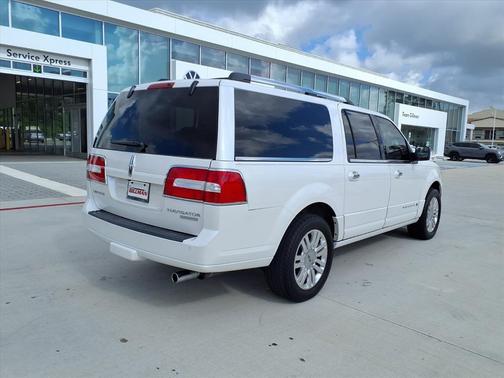 2012 Lincoln Navigator L