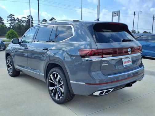 Pure Gray 2026 Volkswagen Atlas 2.0T SEL Premium R-Line