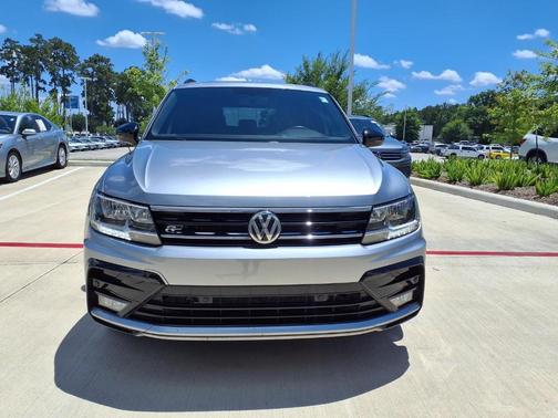 Pyrite Silver Metallic 2021 Volkswagen Tiguan 2.0T SE R-Line Black