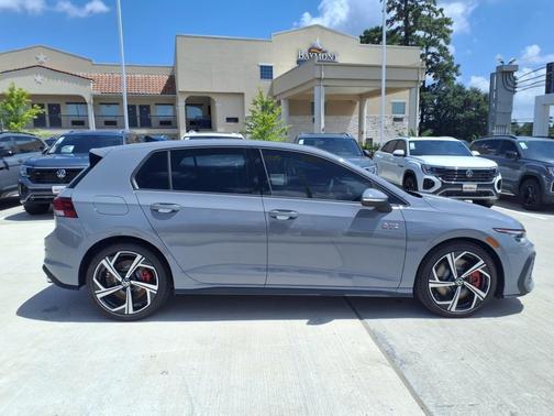 2025 Volkswagen Golf GTI 2.0T SE