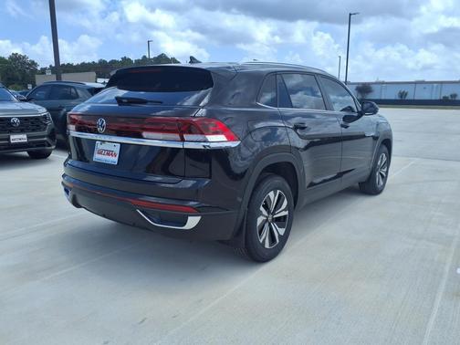 2025 Volkswagen Atlas Cross Sport 2.0T SE