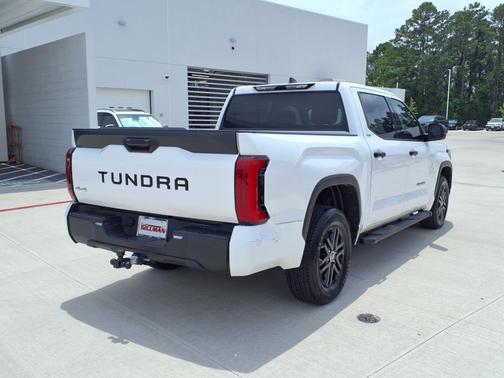 2022 Toyota Tundra SR5