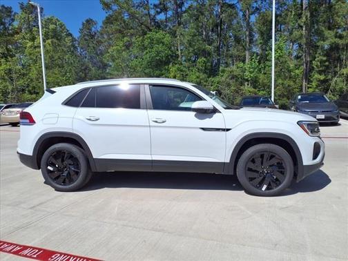 2025 Volkswagen Atlas Cross Sport 2.0T SE w/Technology