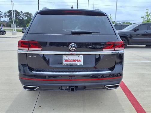 Deep Black Pearl Effect 2023 Volkswagen Atlas 3.6L SE w/Technology